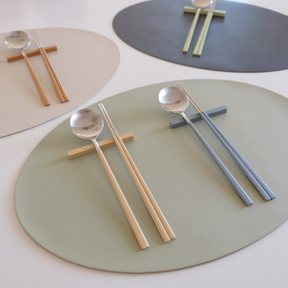 Pantone Korean Spoon and Chopsticks Rests
